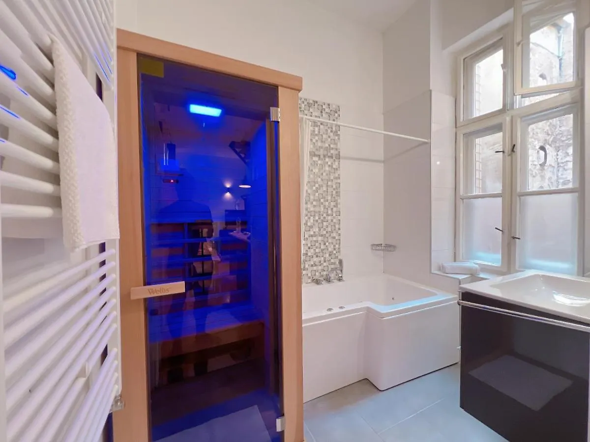 Duplex Penthouse With Sauna & Jacuzzi In The Centre Of Budapest Ungarn